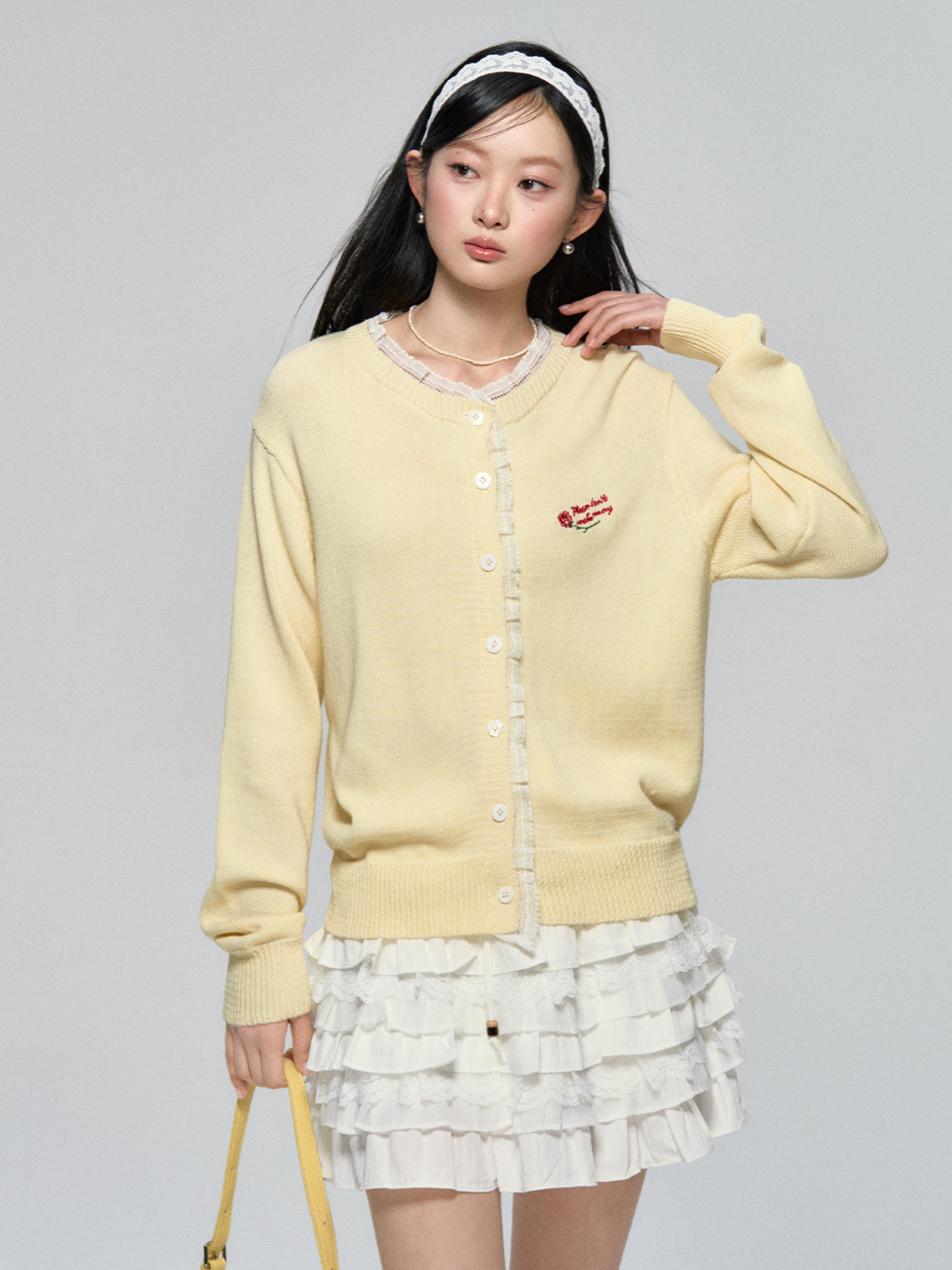 Rose Embroidery Knit Cardigan