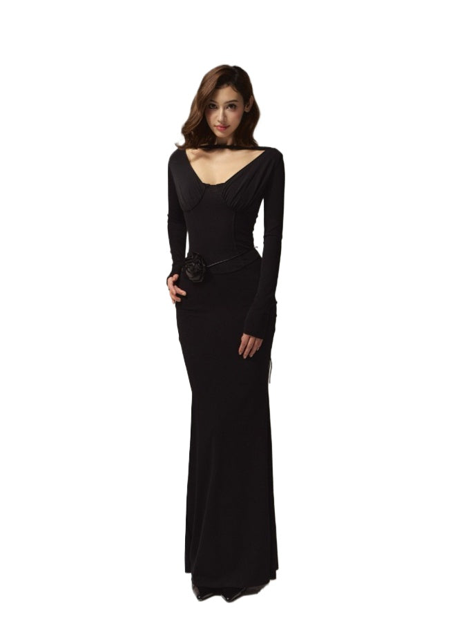 Ruched Boned Waist Slim-Fit V-Neck Maxi Dress