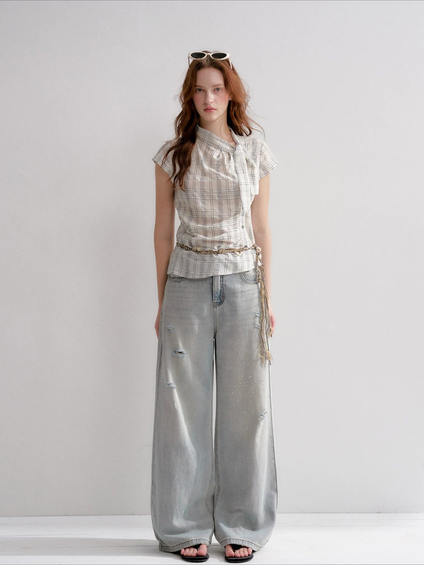 Distressed Wide Leg Jeans