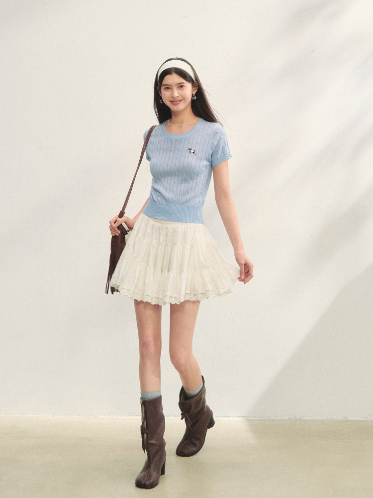 Puppy Embroidered Regular-shoulder Twist Knit T-shirt