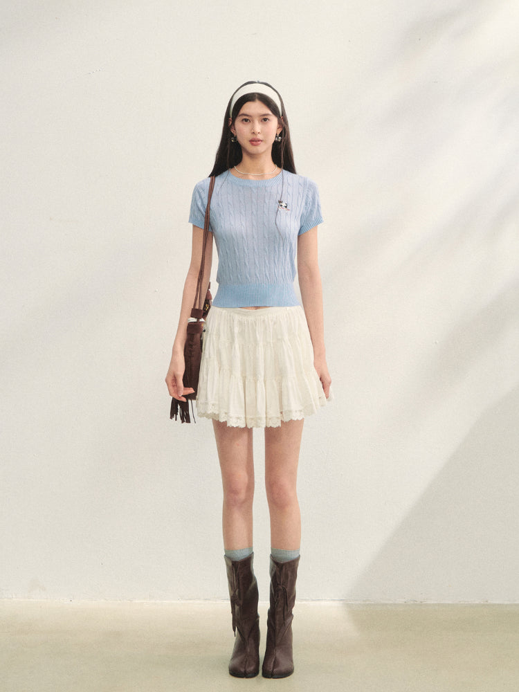 Puppy Embroidered Regular-shoulder Twist Knit T-shirt