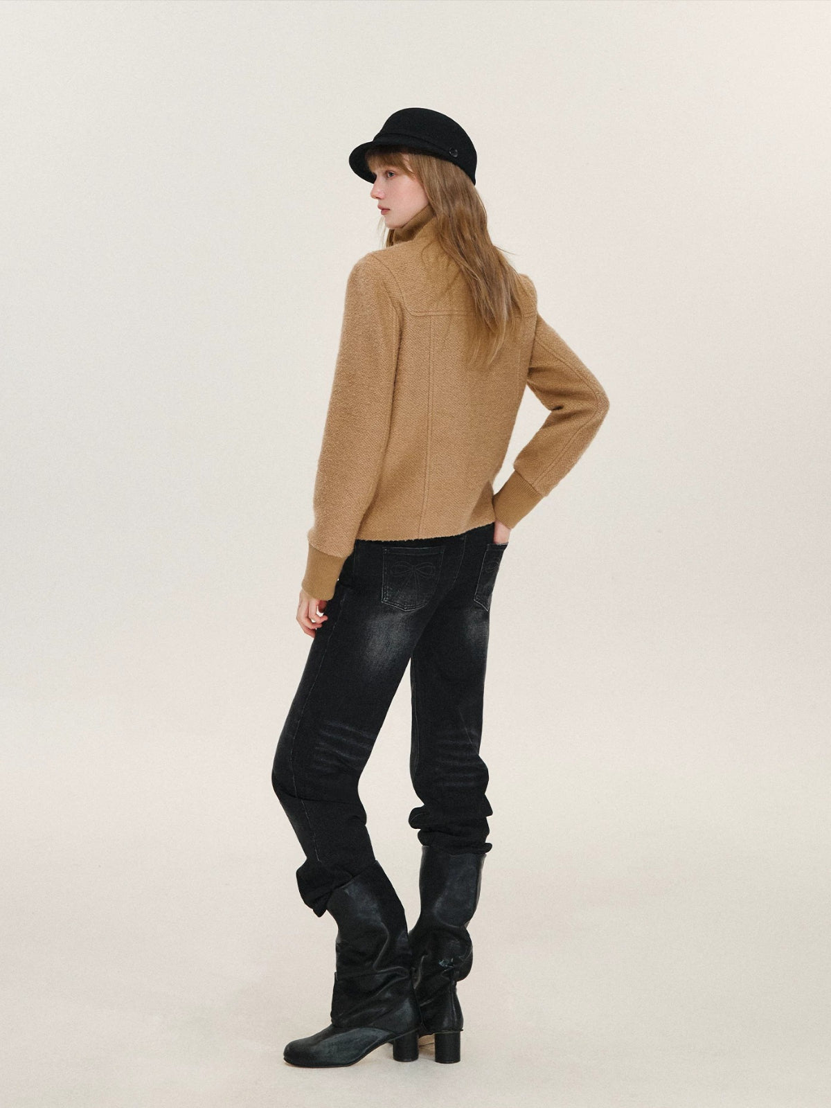 Bow Embroidered Straight Jeans