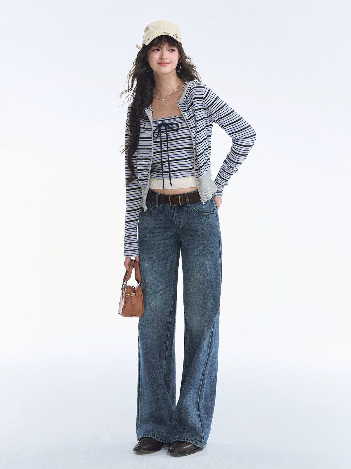 Vintage Washed Bow Embroidered Jeans