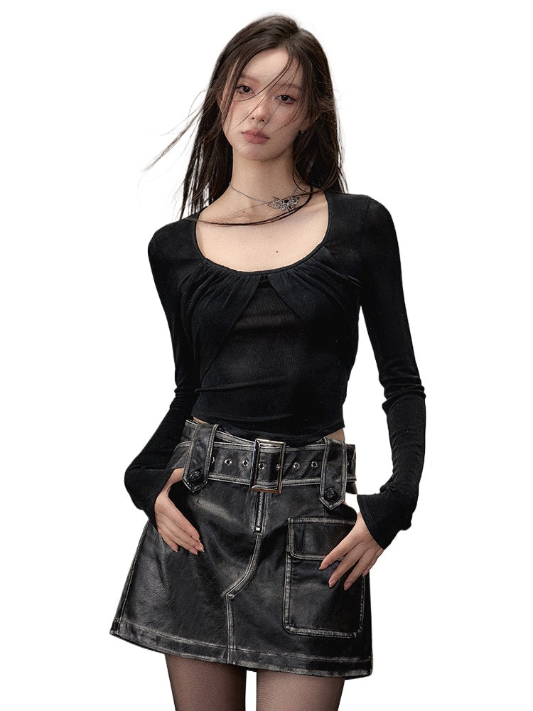 Black U-Neck Long-Sleeve T-Shirt