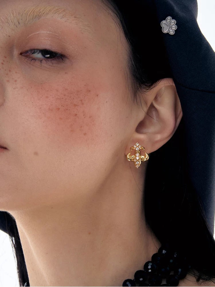 Iris Zircon Stud Earrings