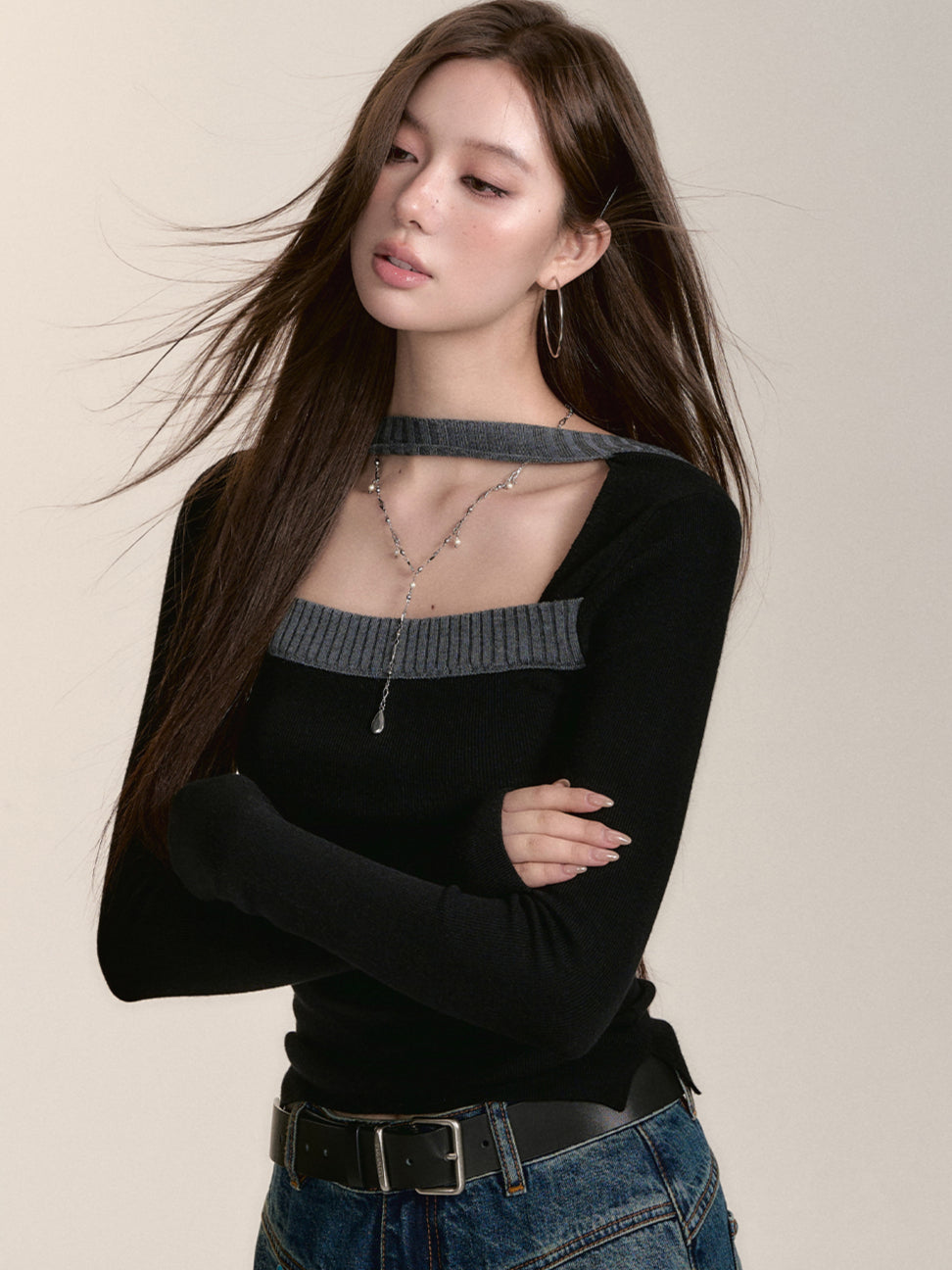 Slim Fit Knit Blouse