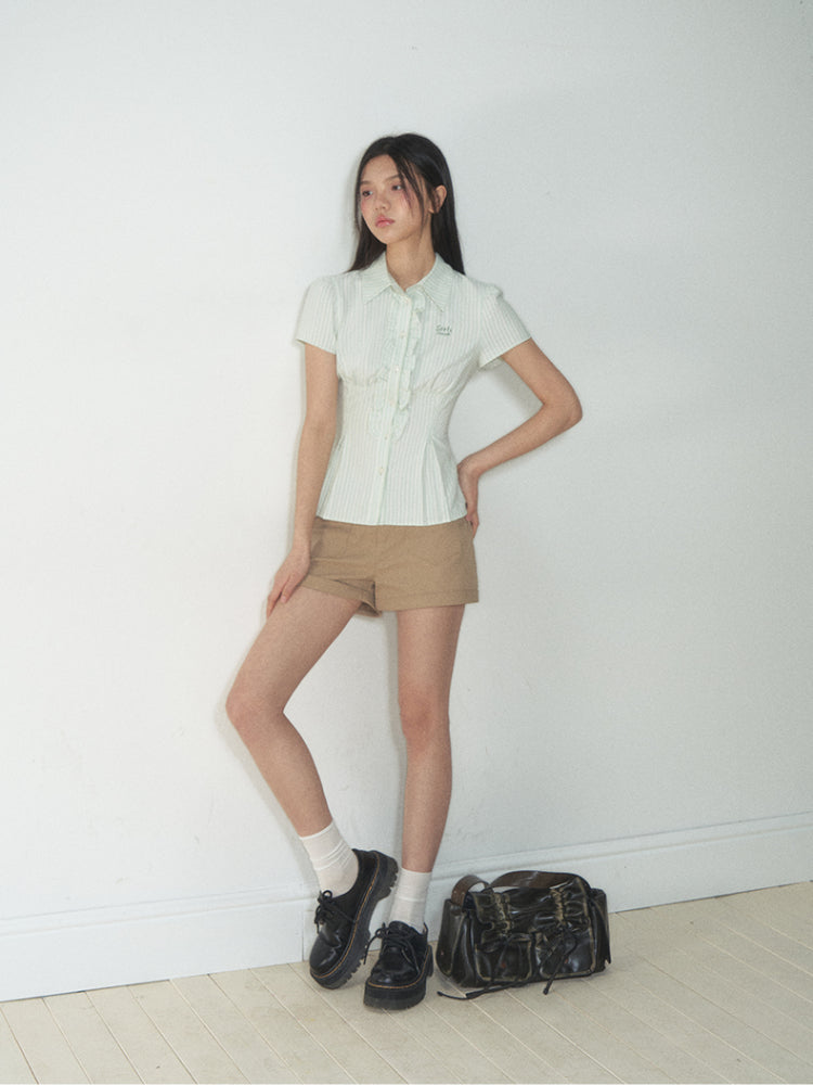 College - Style Slim Short - Sleeve Shirt