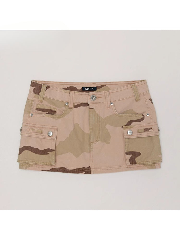 Compass Wild Road Cargo Skirt Sand