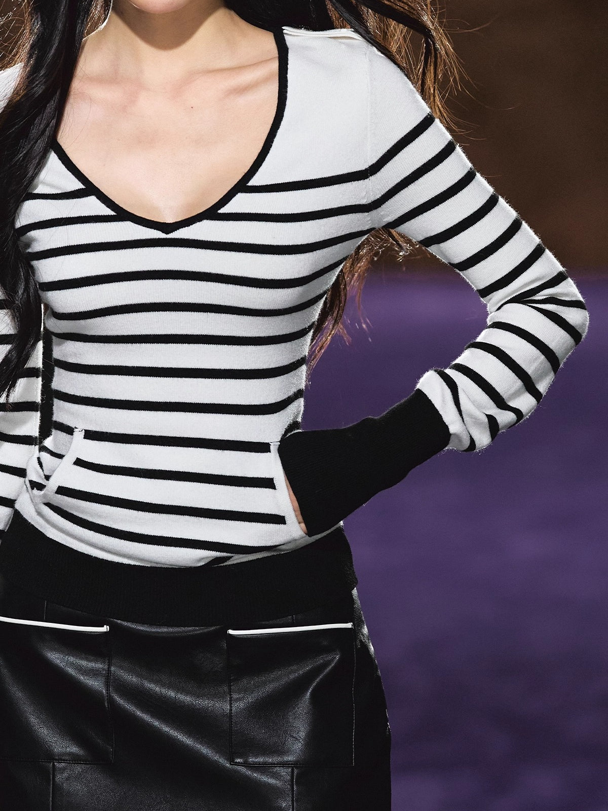 Contrast Panel Low-Rise PU Skirt