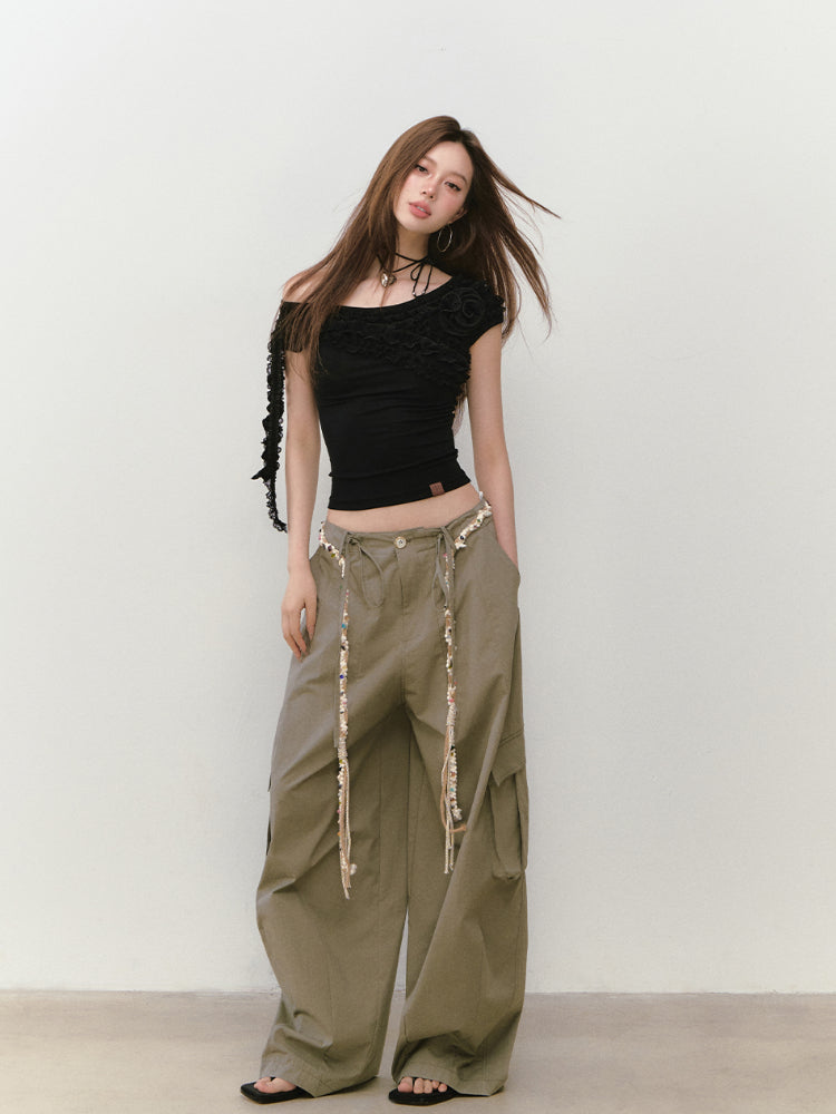 Lace-trimmed Flower Asymmetric T-shirt