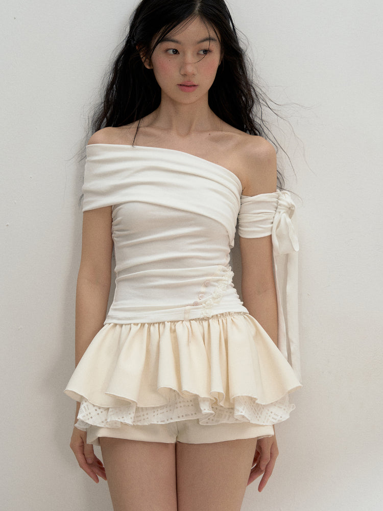 Diagonal Strap Off-shoulder T-shirt