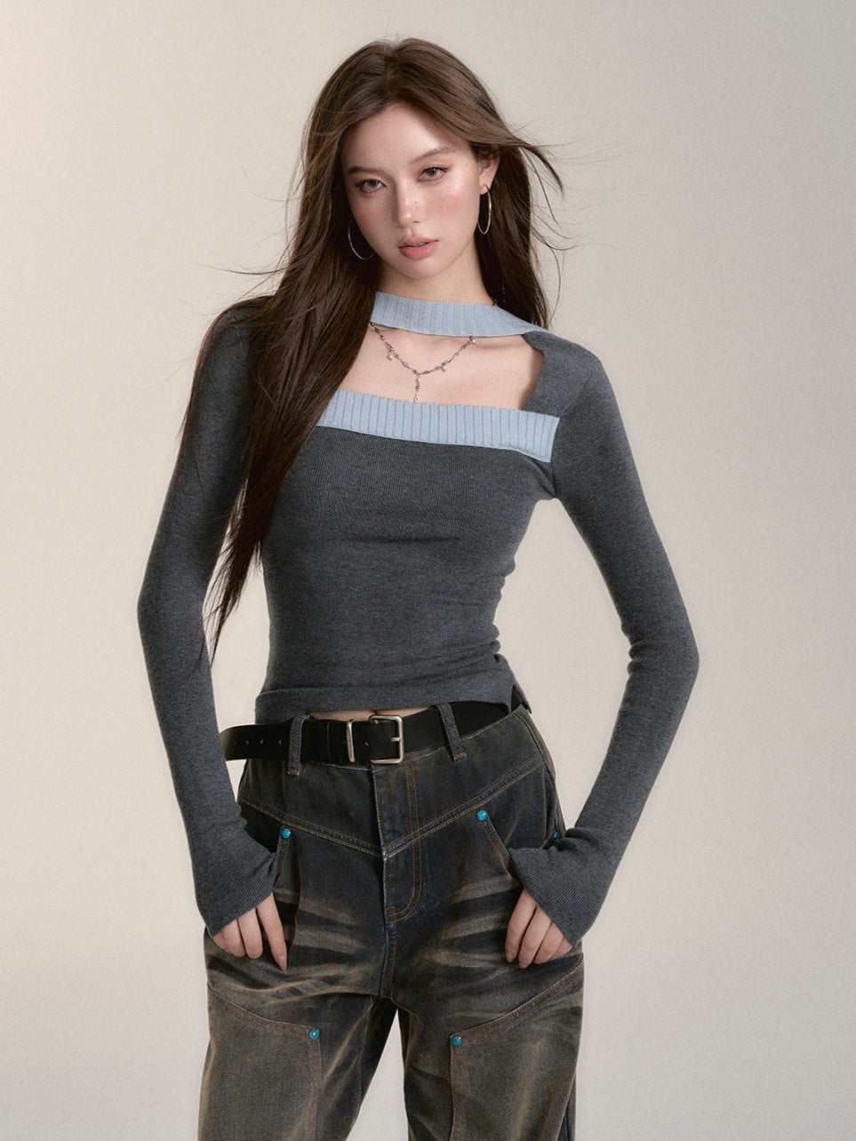Slim Fit Knit Blouse