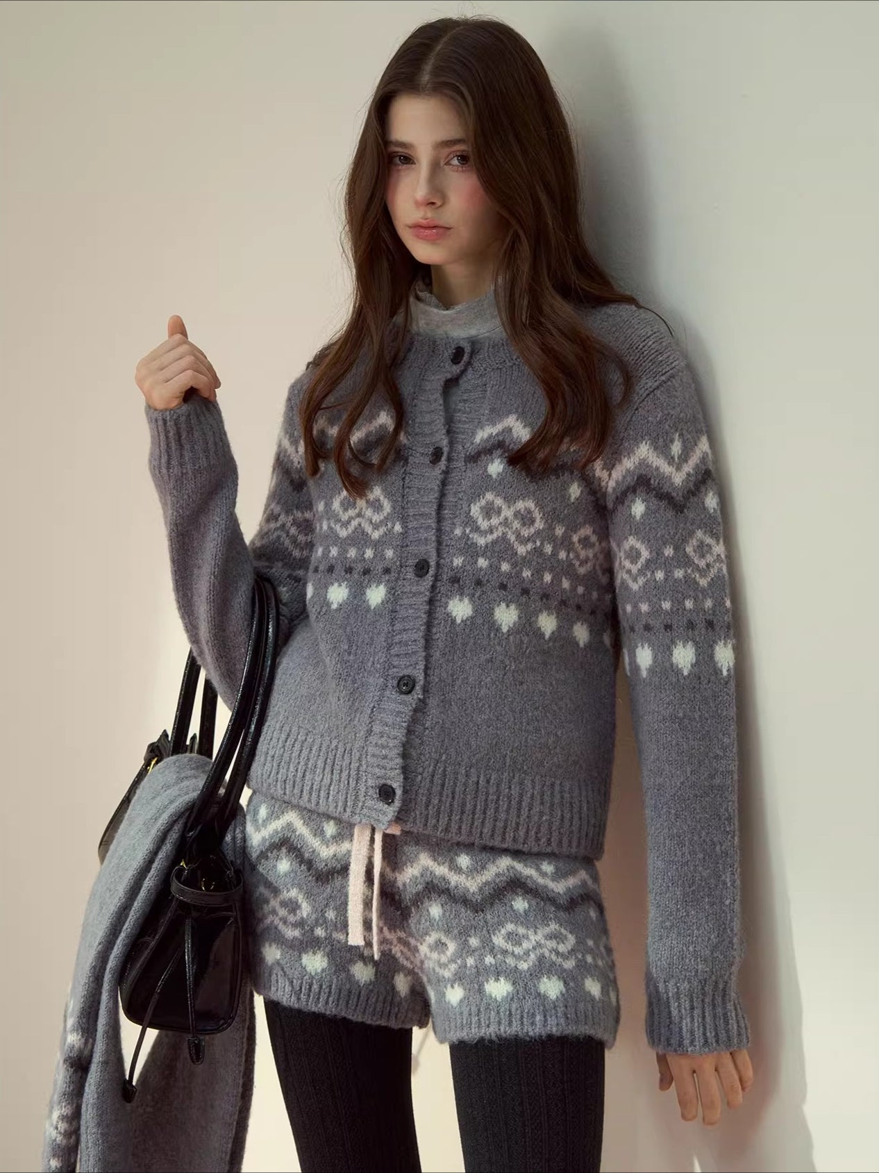 Fair Isle Knit Sweatshirt & Shorts & Scarf Set