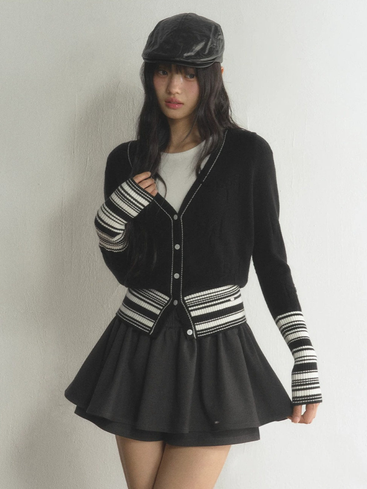 Contrast Striped V-Neck Knit Cardigan