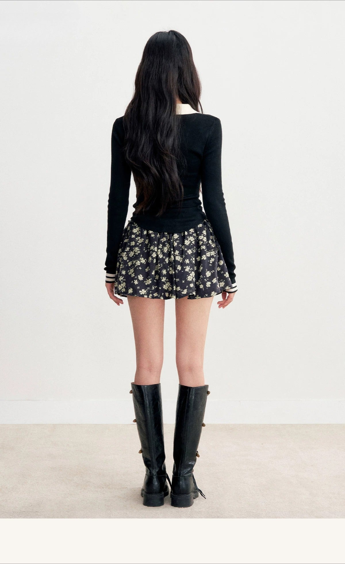 Contrast V-Veck Knit Top