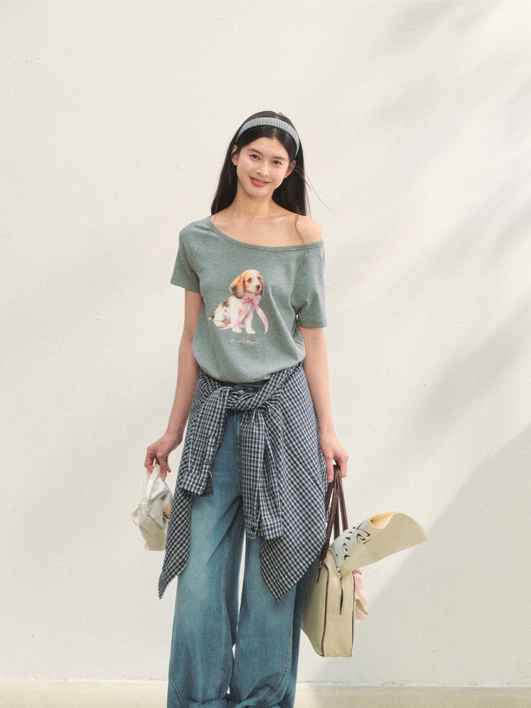 Asymmetric Shoulder Bow Puppy Printed T-Shirt
