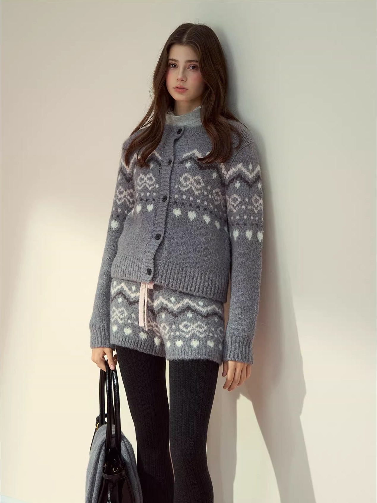 Fair Isle Knit Sweatshirt & Shorts & Scarf Set