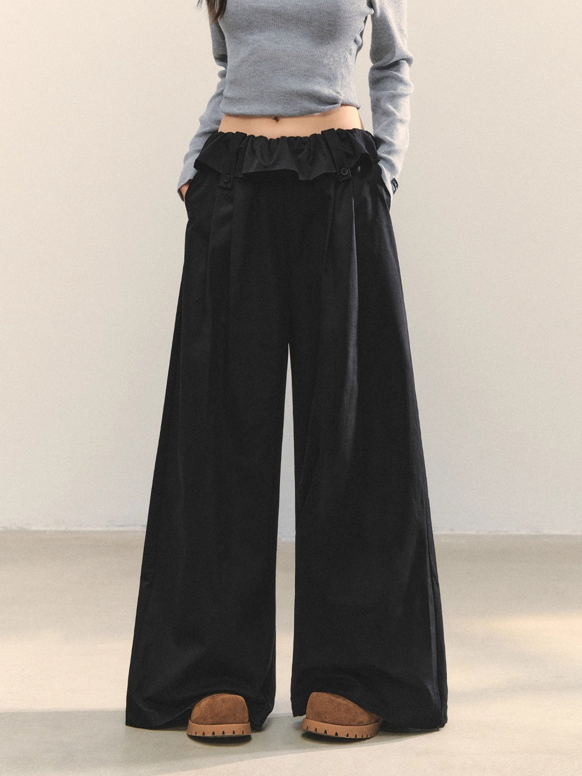 Brown & Black Fold-Waist Balloon Pants