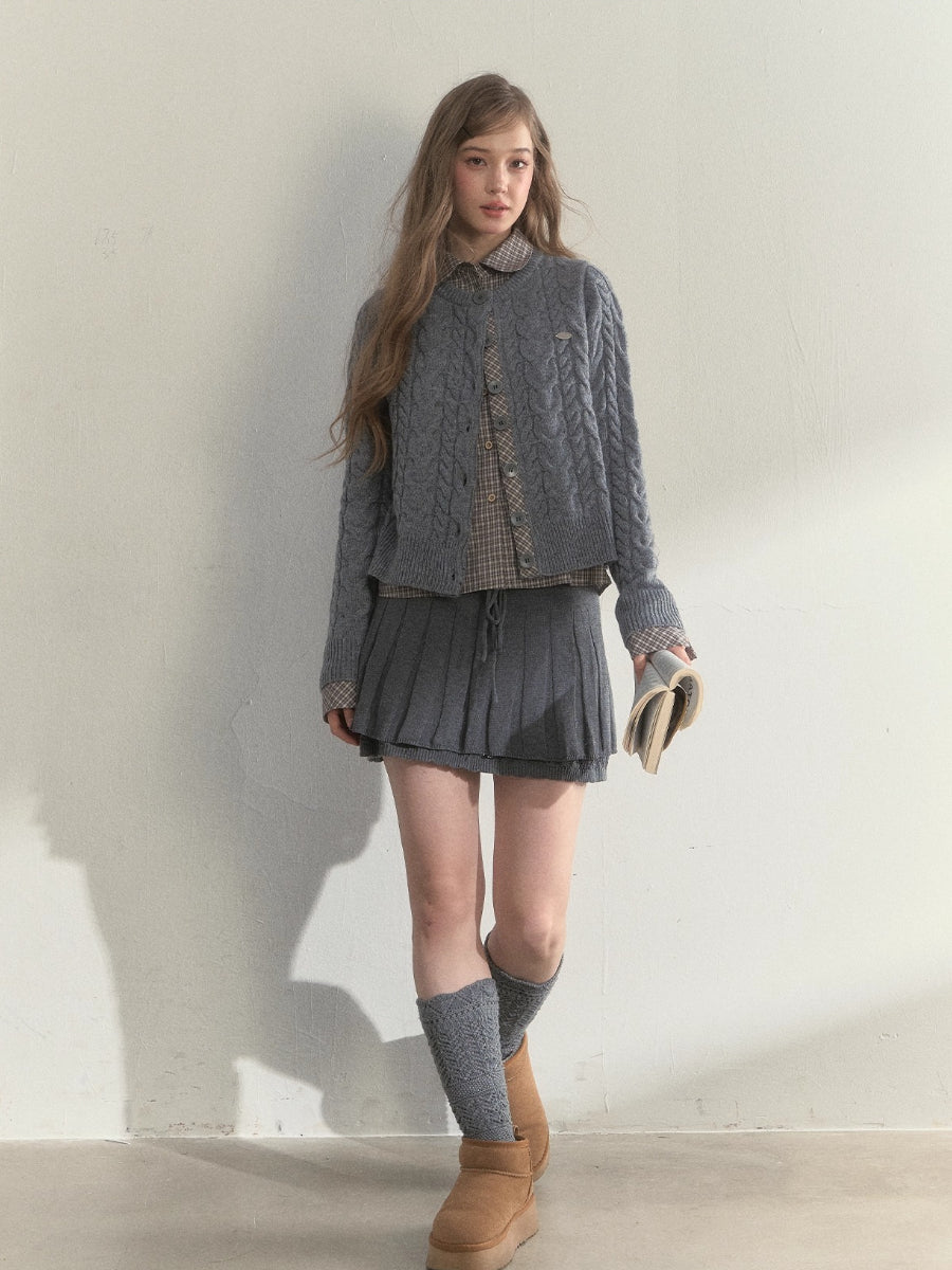 “Pine Dusk” Wool-Blend Doll Collar Knit Sweater