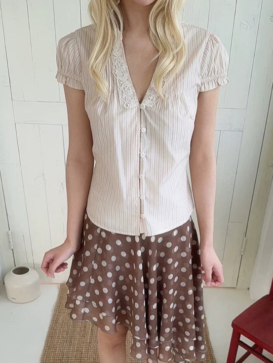 Lace V-Neck Puff Sleeve Top