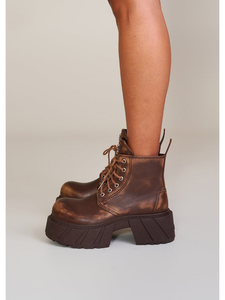 Future Mirage Leather Rider Boots Snow Mountain