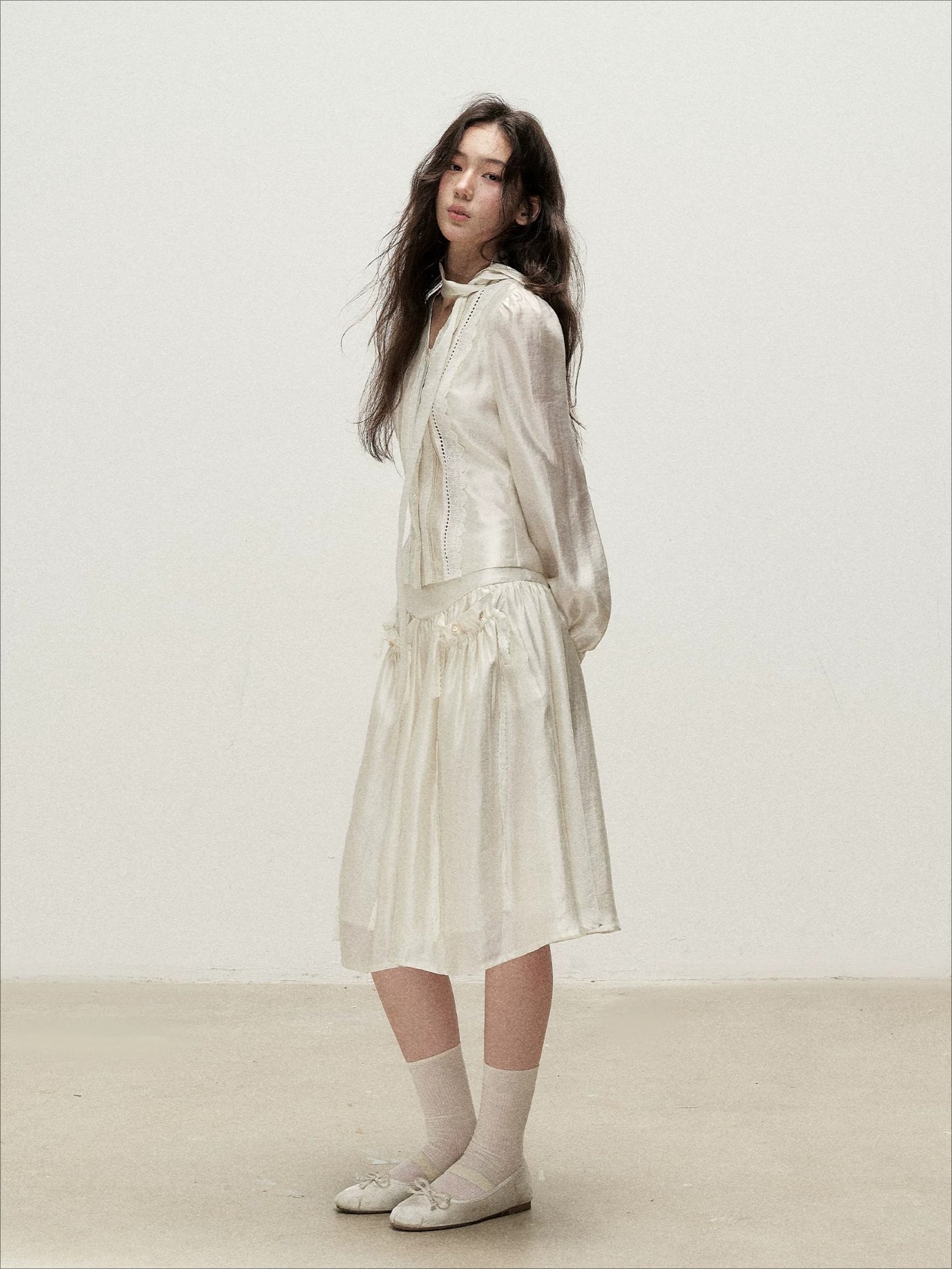 Ribbon V-Neck Skirt Set