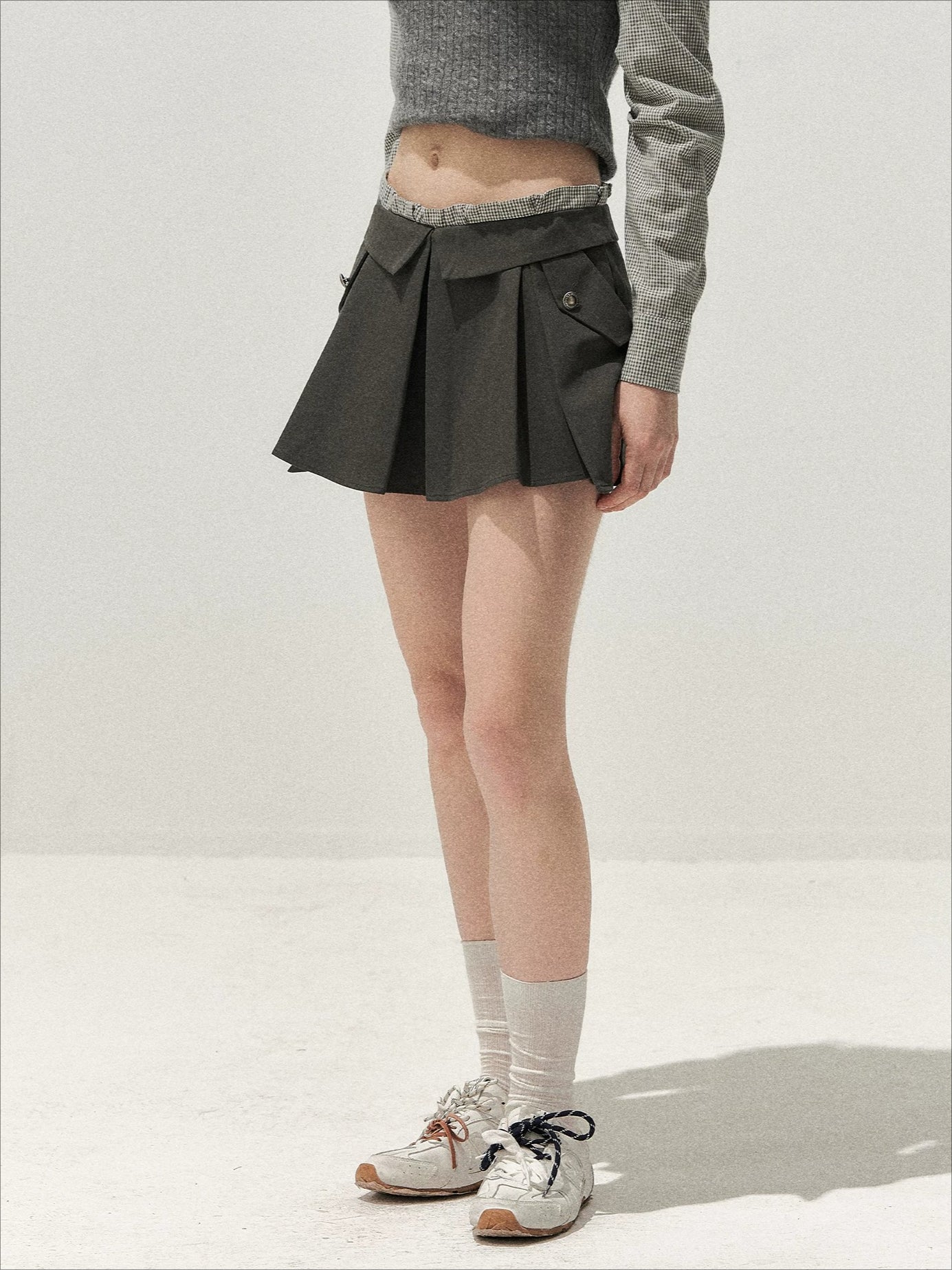 Contrast Pleated Mini Skirt
