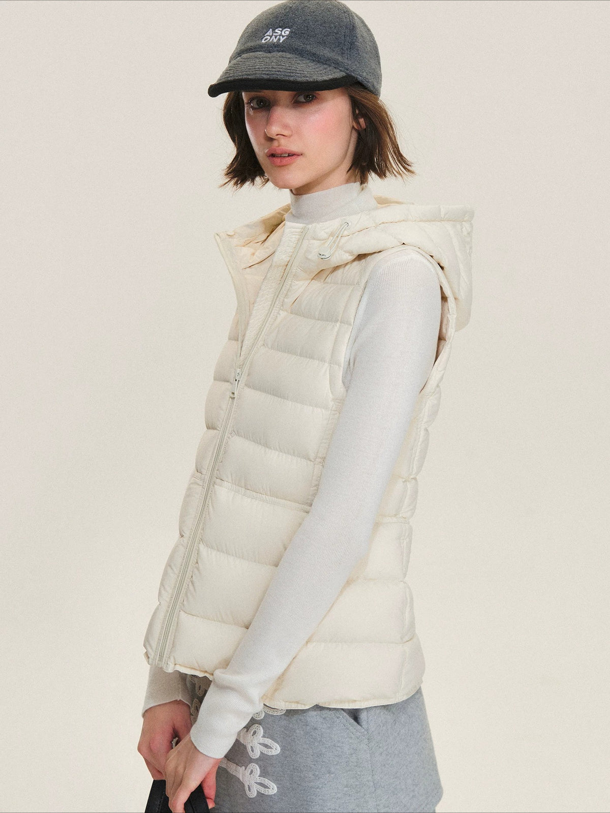 Detachable Fur Collar Waist-Fitted Down Vest