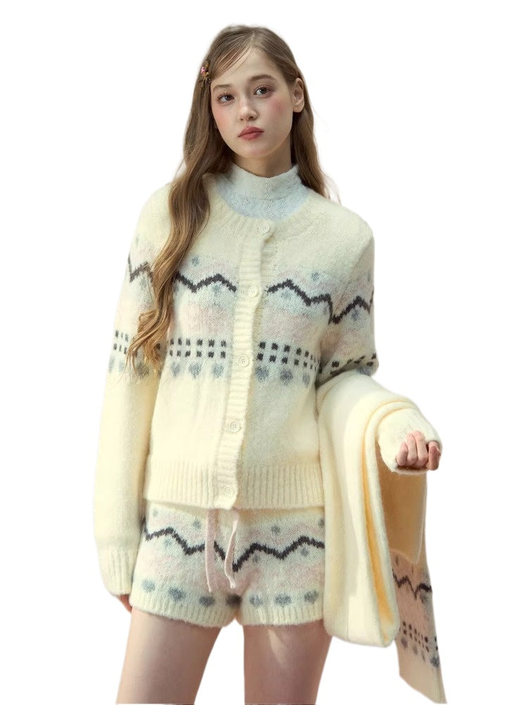 Fair Isle Knit Sweatshirt & Shorts & Scarf Set
