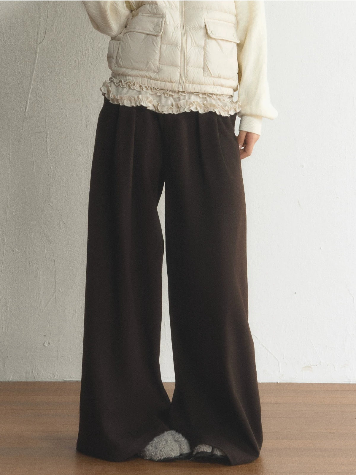Vintage Belted Pleated Wide-Leg Pants