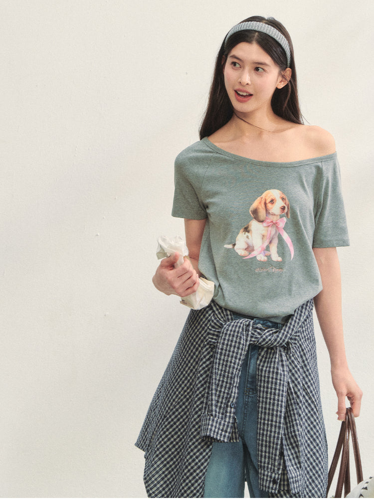 Asymmetric Shoulder Bow Puppy Printed T-Shirt