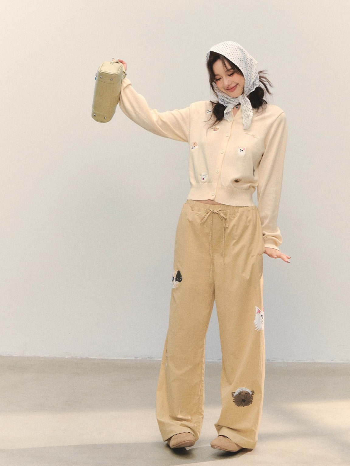 Gray & Apricot Puppy-Embroidered Knit Cardigan