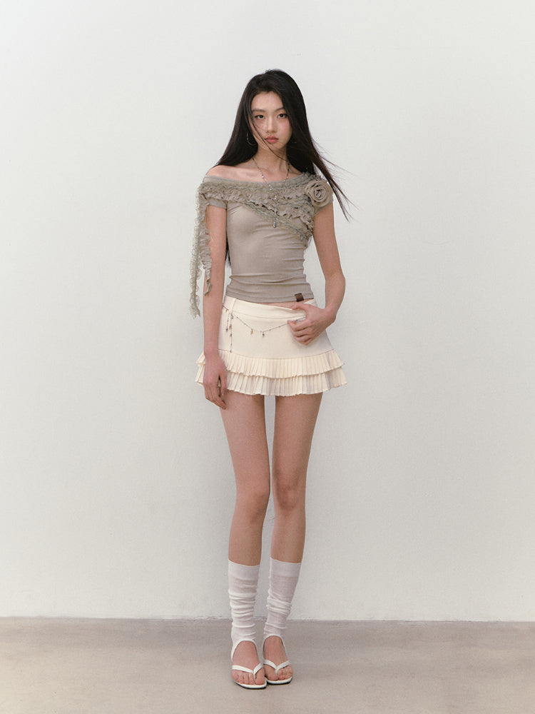 Lace-trimmed Flower Asymmetric T-shirt
