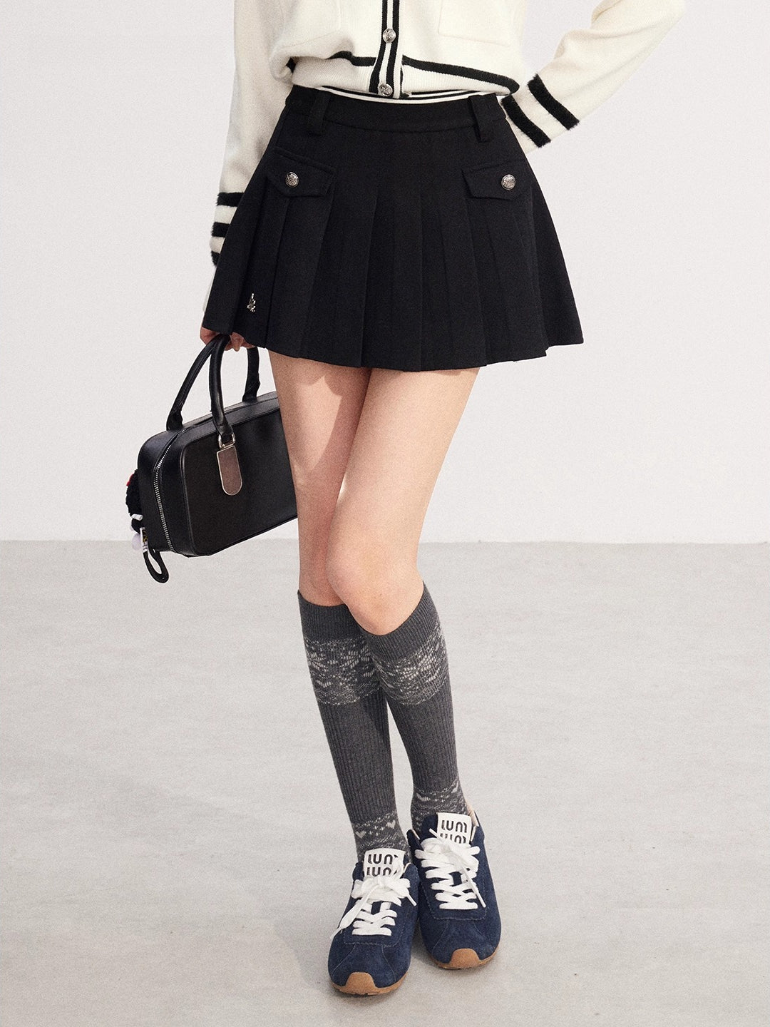 Color-blocked Waistband Pleated Skirt