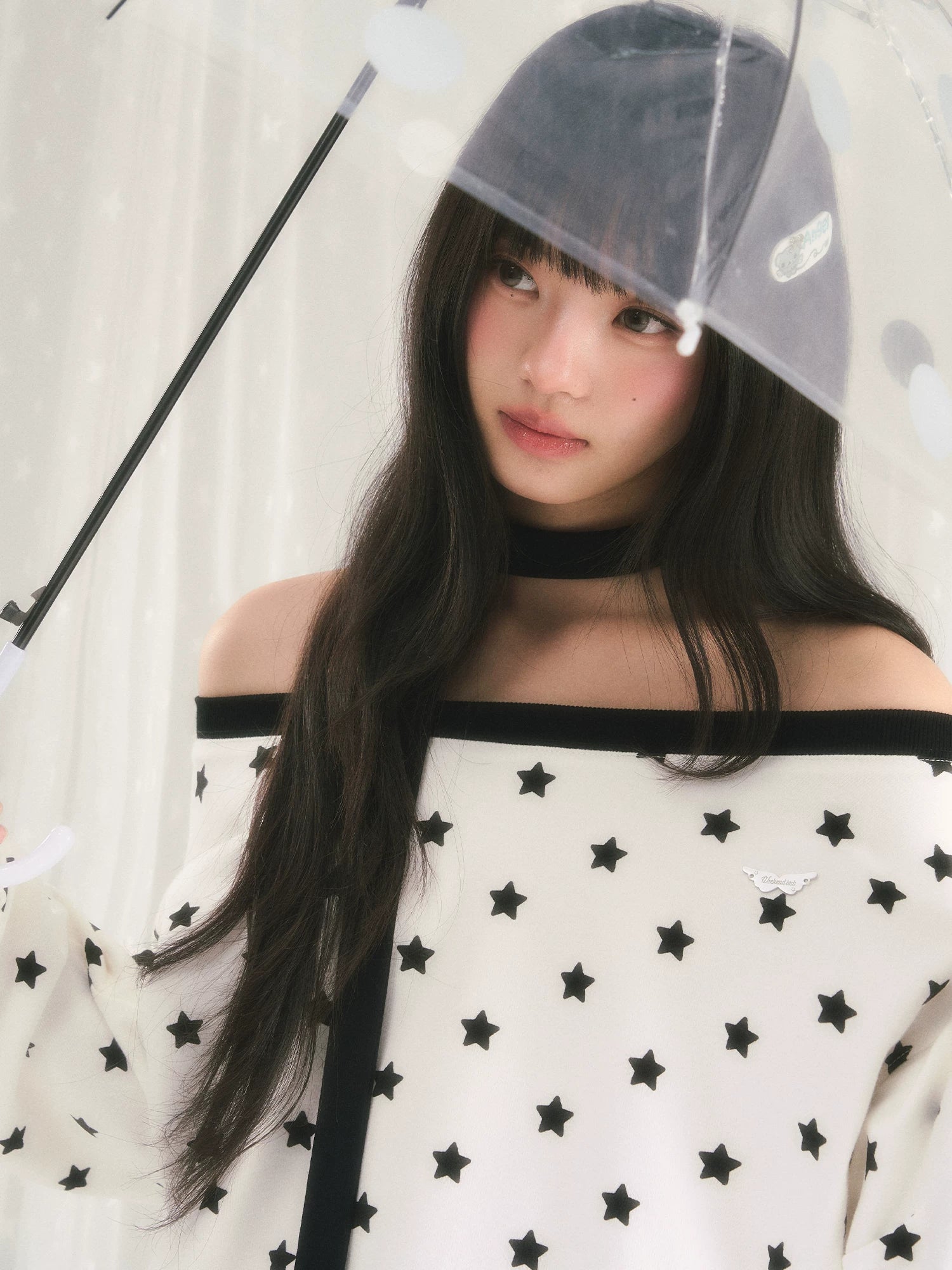 Star Print Off-Shoulder Sweatshirt