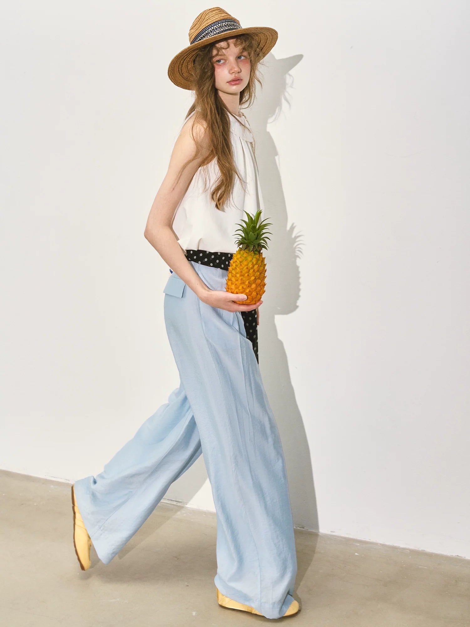 Halter Neck Off-Shoulder Crinkled Sleeveless Top