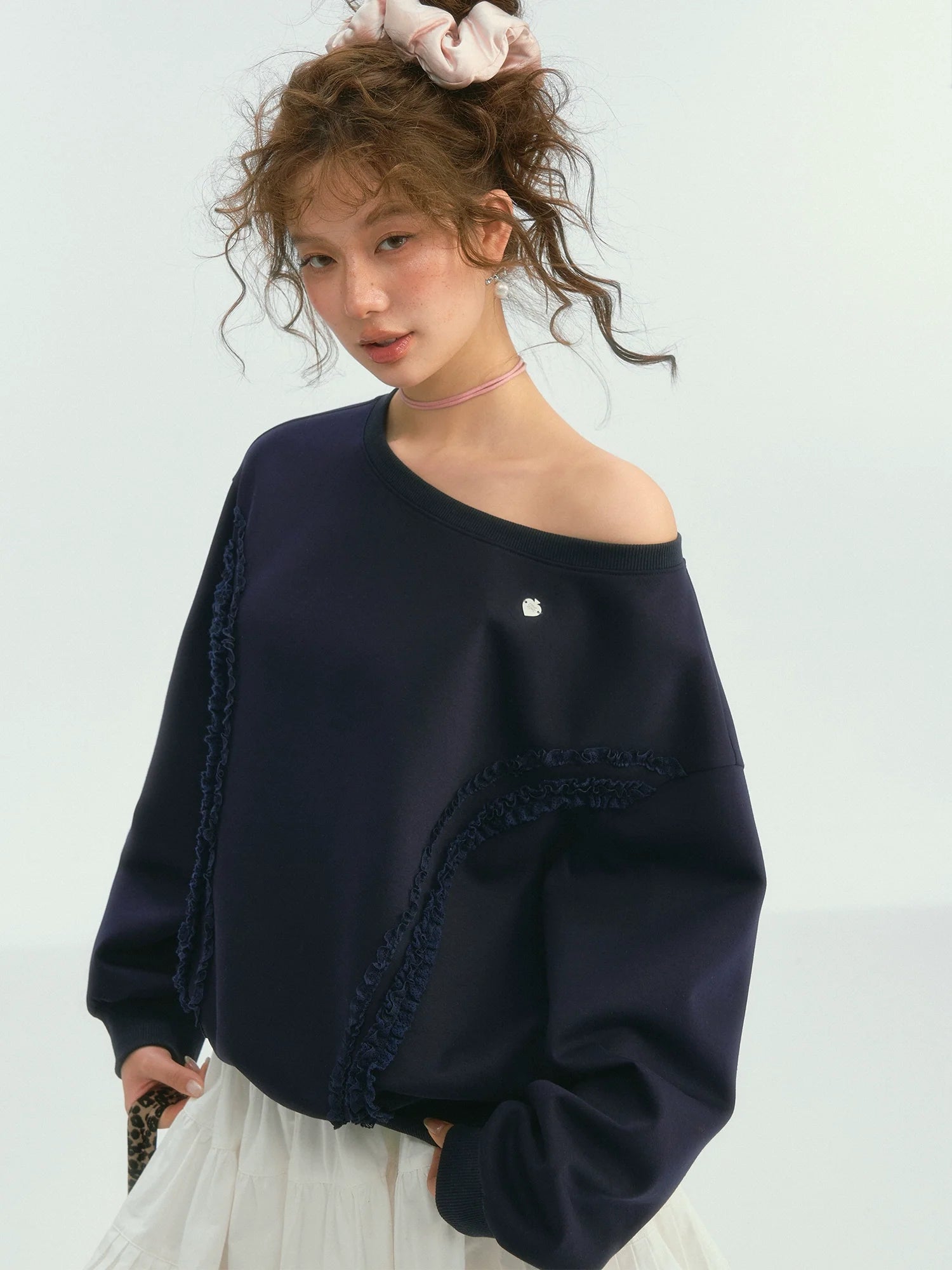 Lace Trim Off-Shoulder Sweatshirt