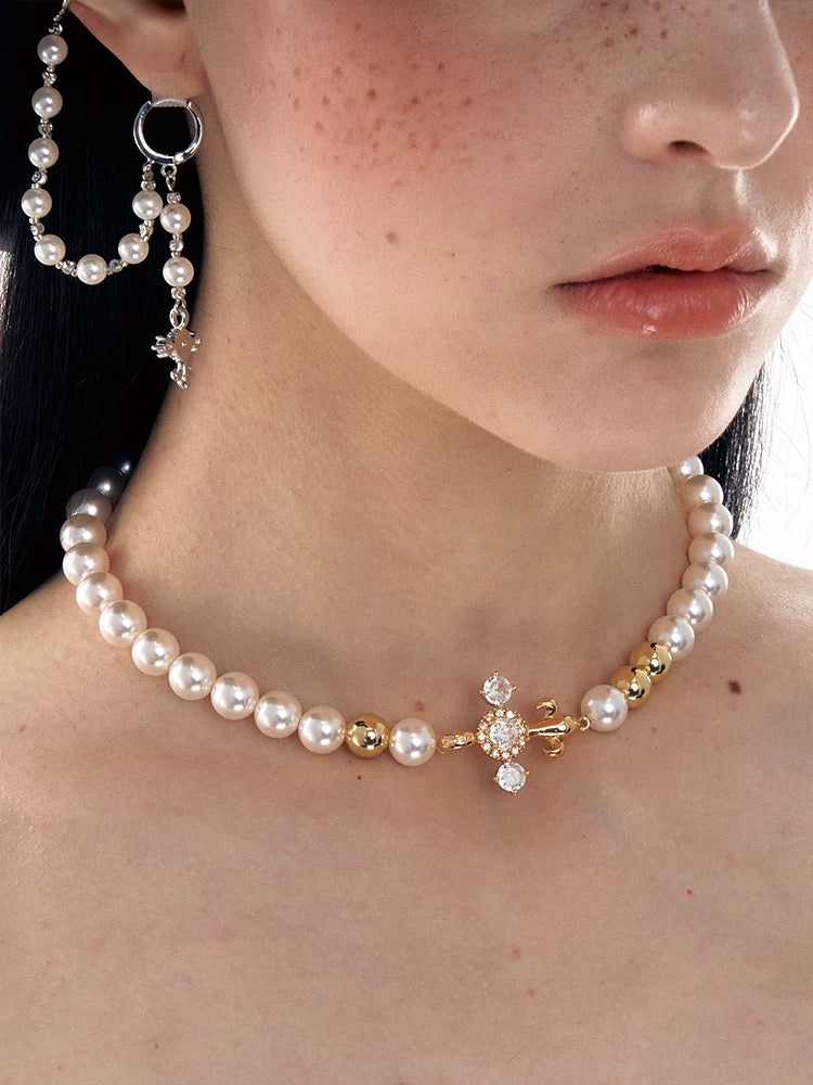 Iris Pearl Choker