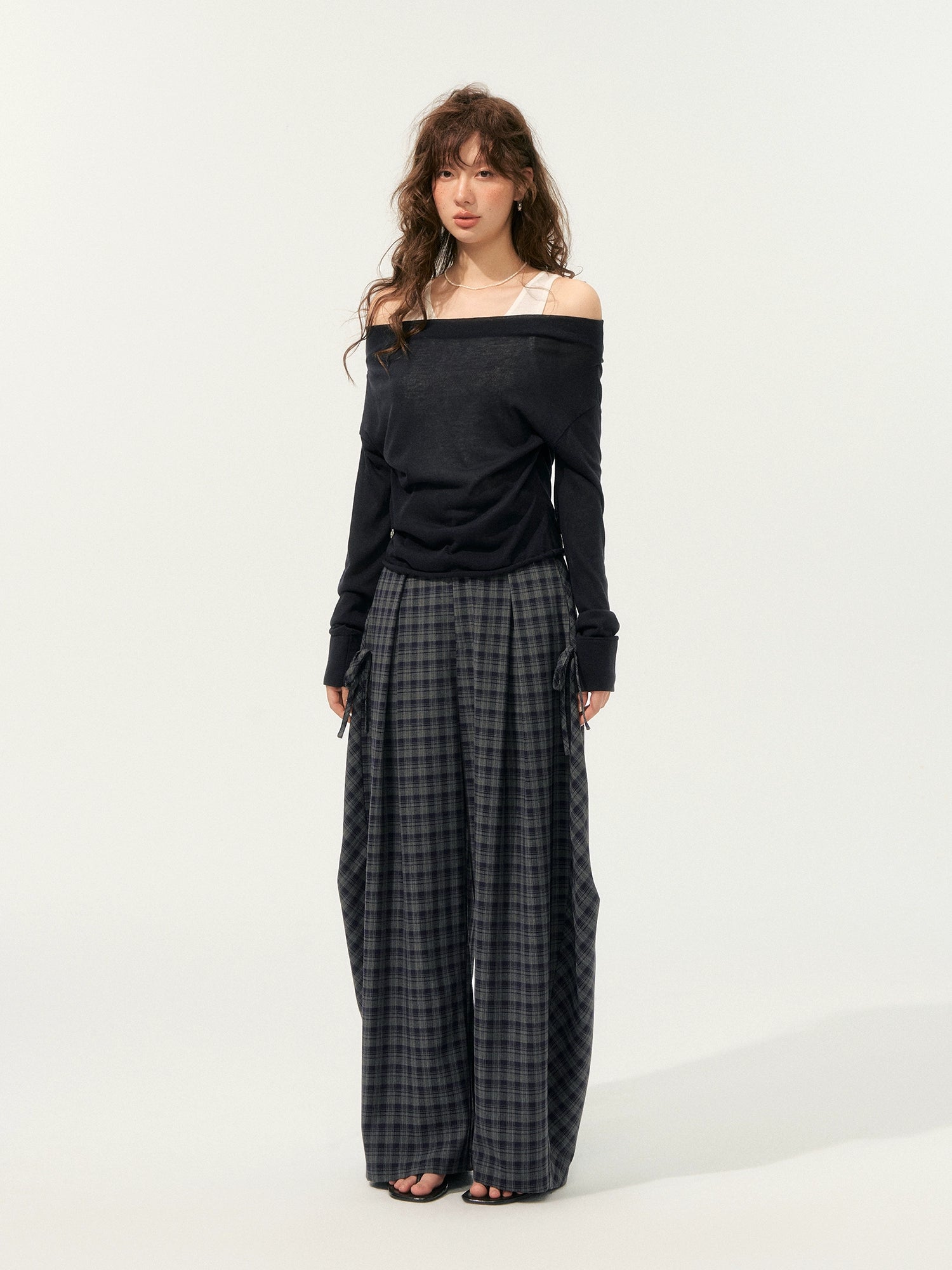 Fake Two-Piece Color-Block Draped Collar Knit Top