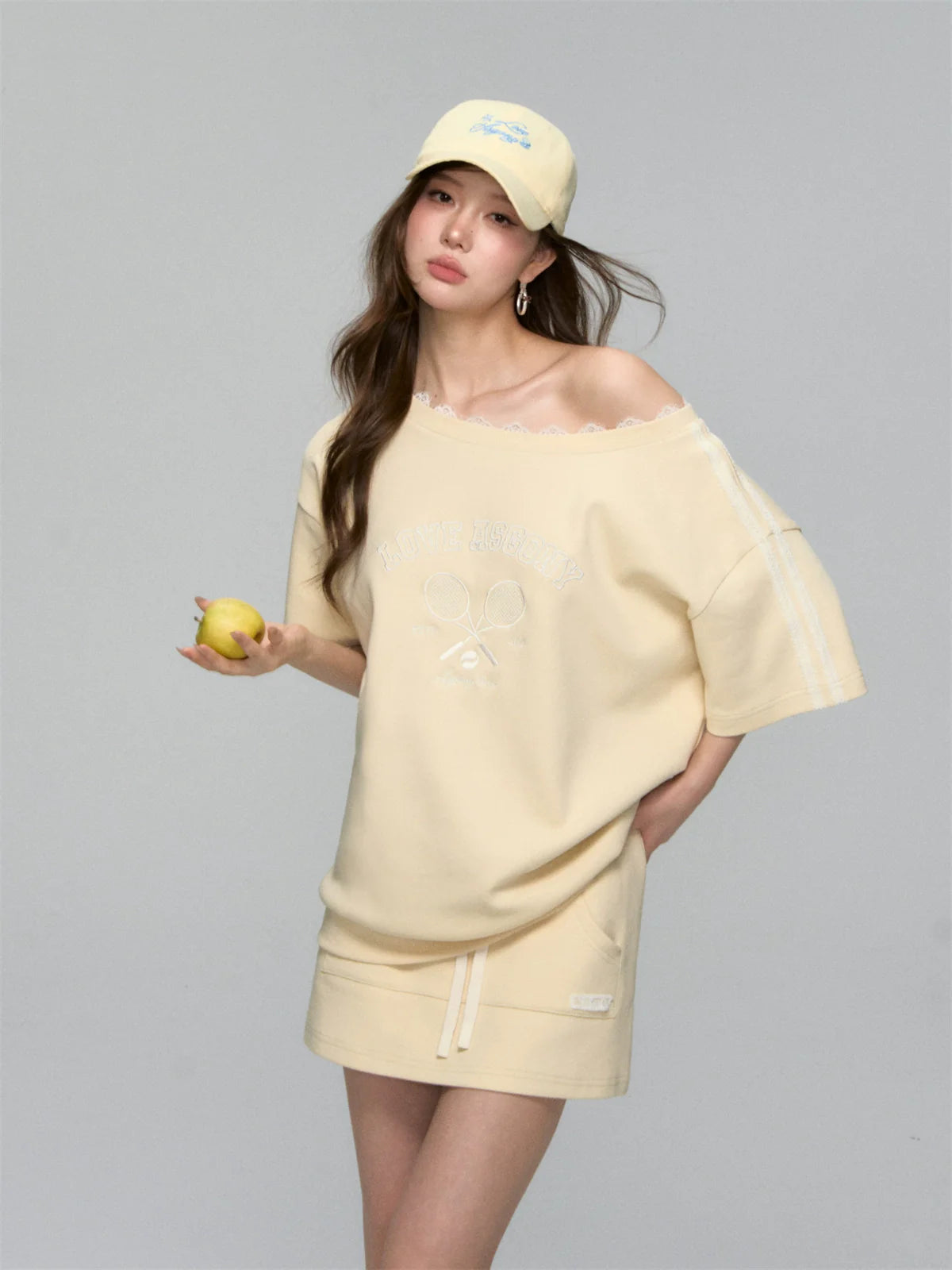 Cream-colored Embroidered Visor Cap