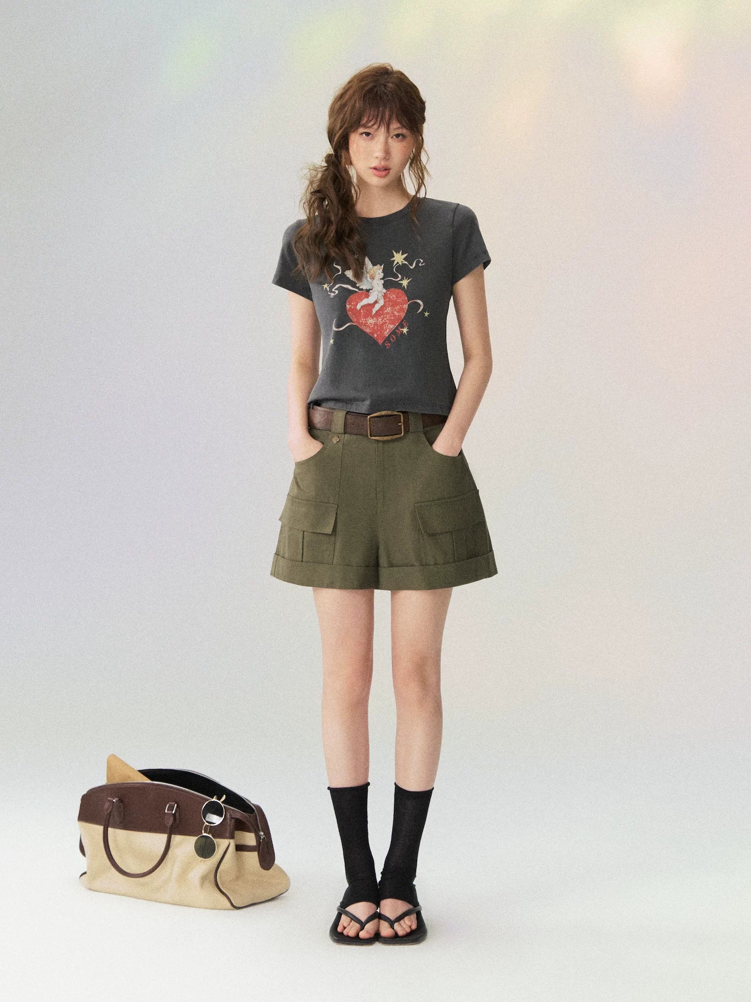 Multi-Pocket Rolled Hem Cargo Shorts