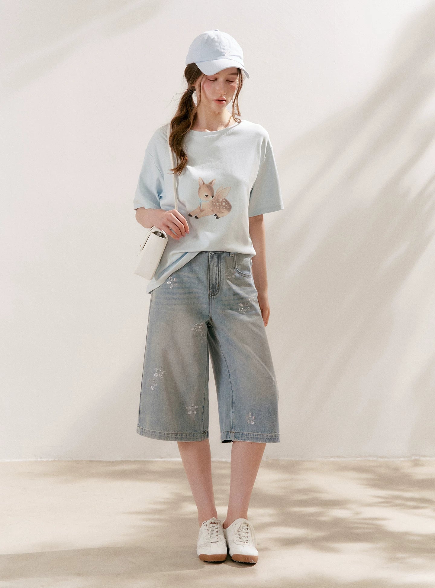 Rhinestone Cropped Wide-Leg Jeans