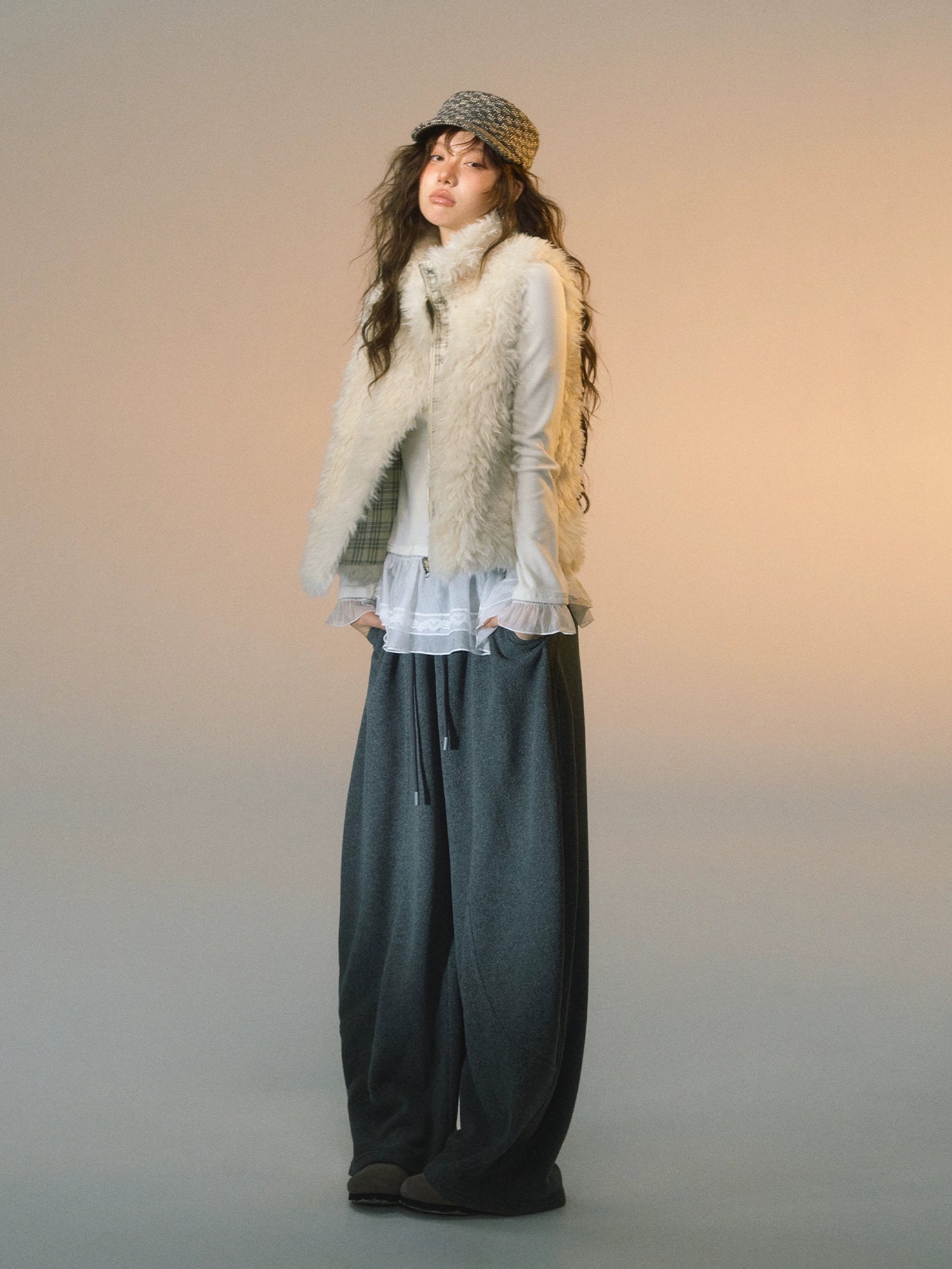 Fleece Curved-Leg Relaxed Pants