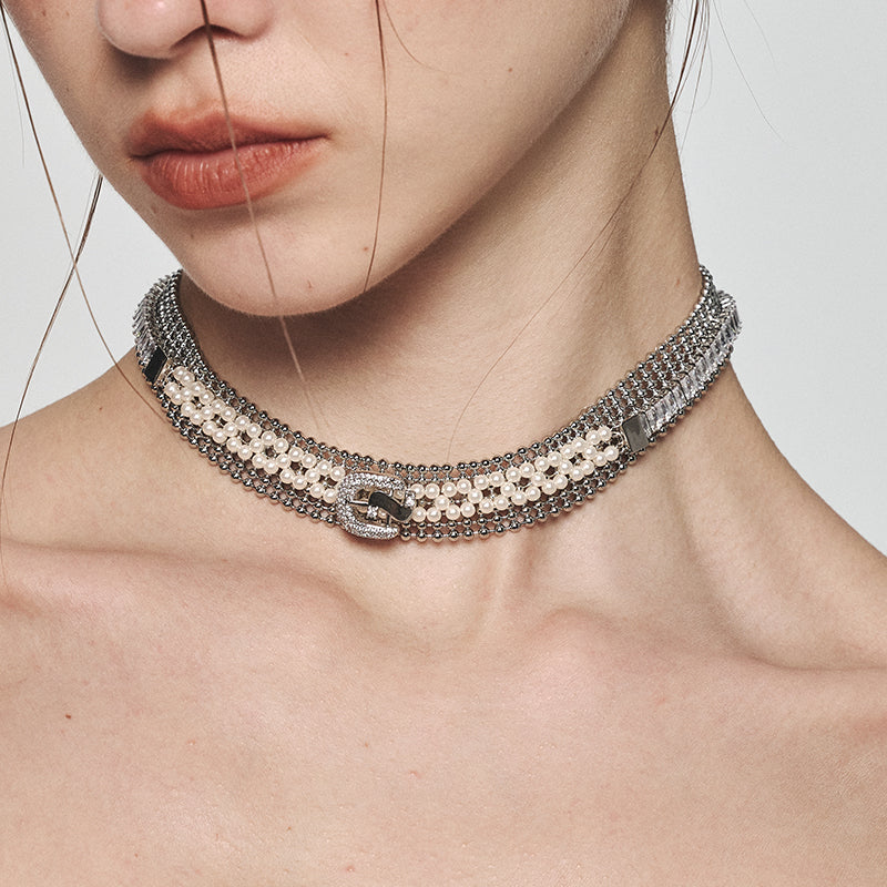 Retro Woven Pearl Buckle Bead Choker
