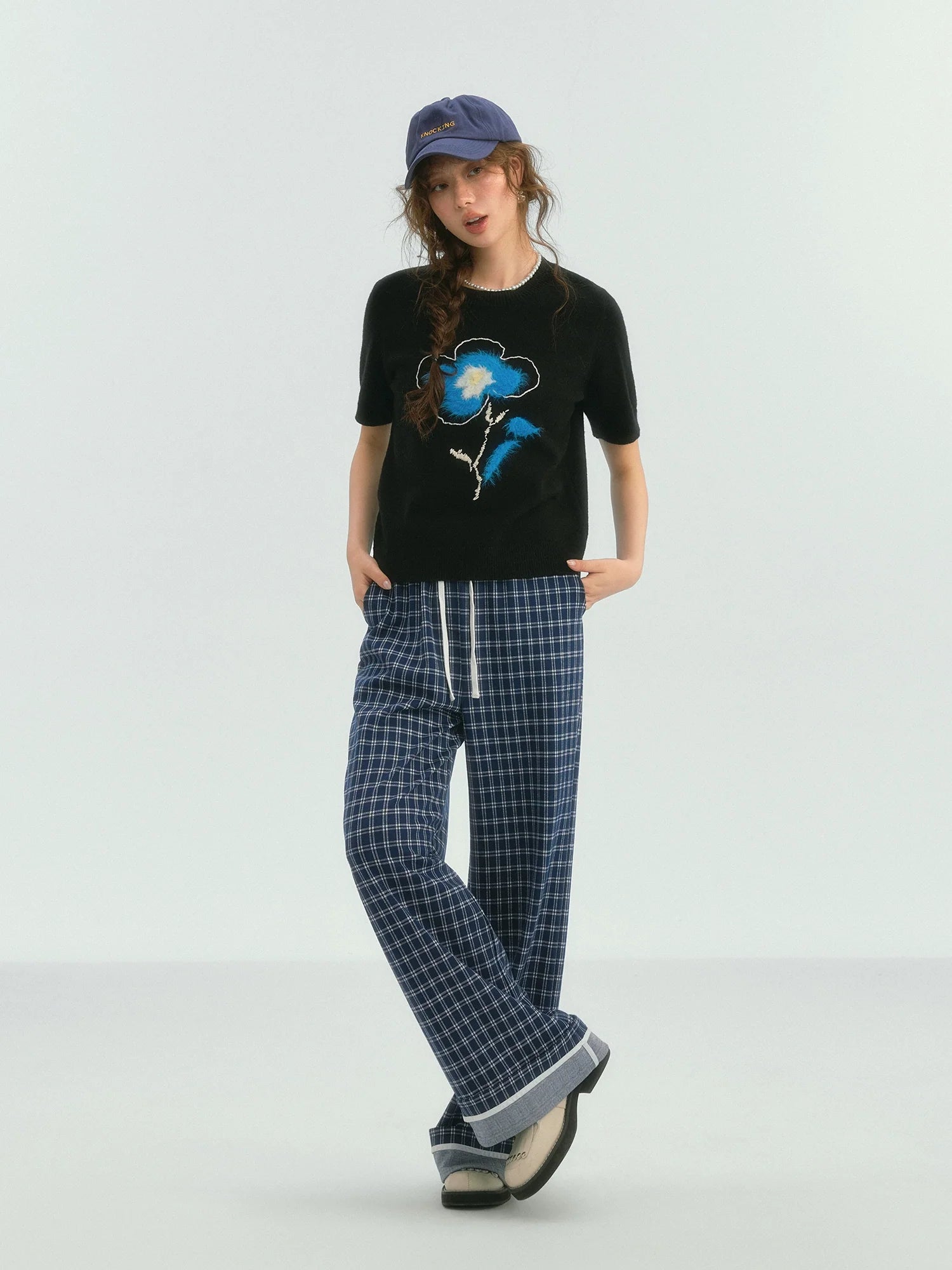 Embroidered Flower Knit Short Sleeve T-shirt