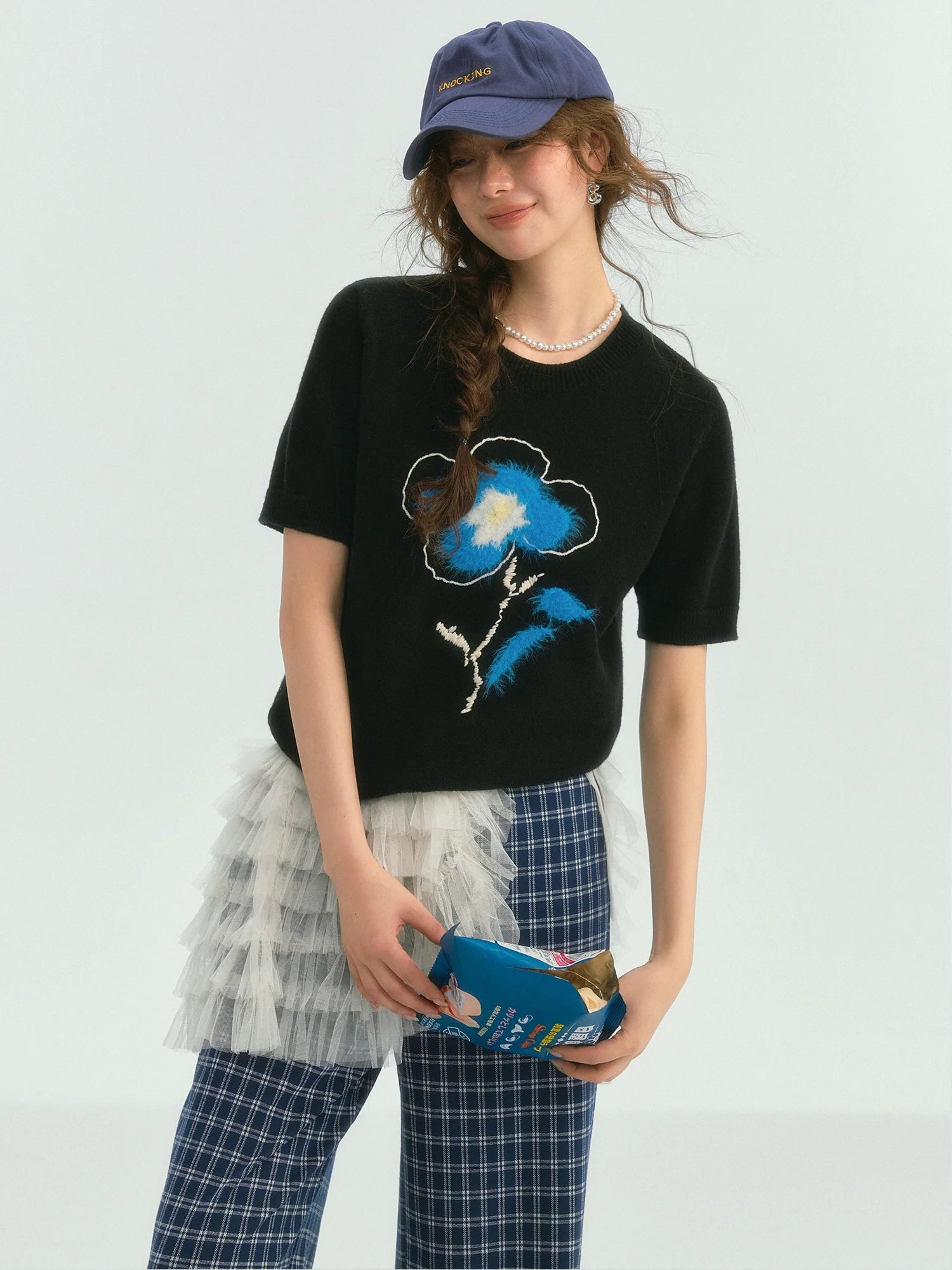 Embroidered Flower Knit Short Sleeve T-shirt