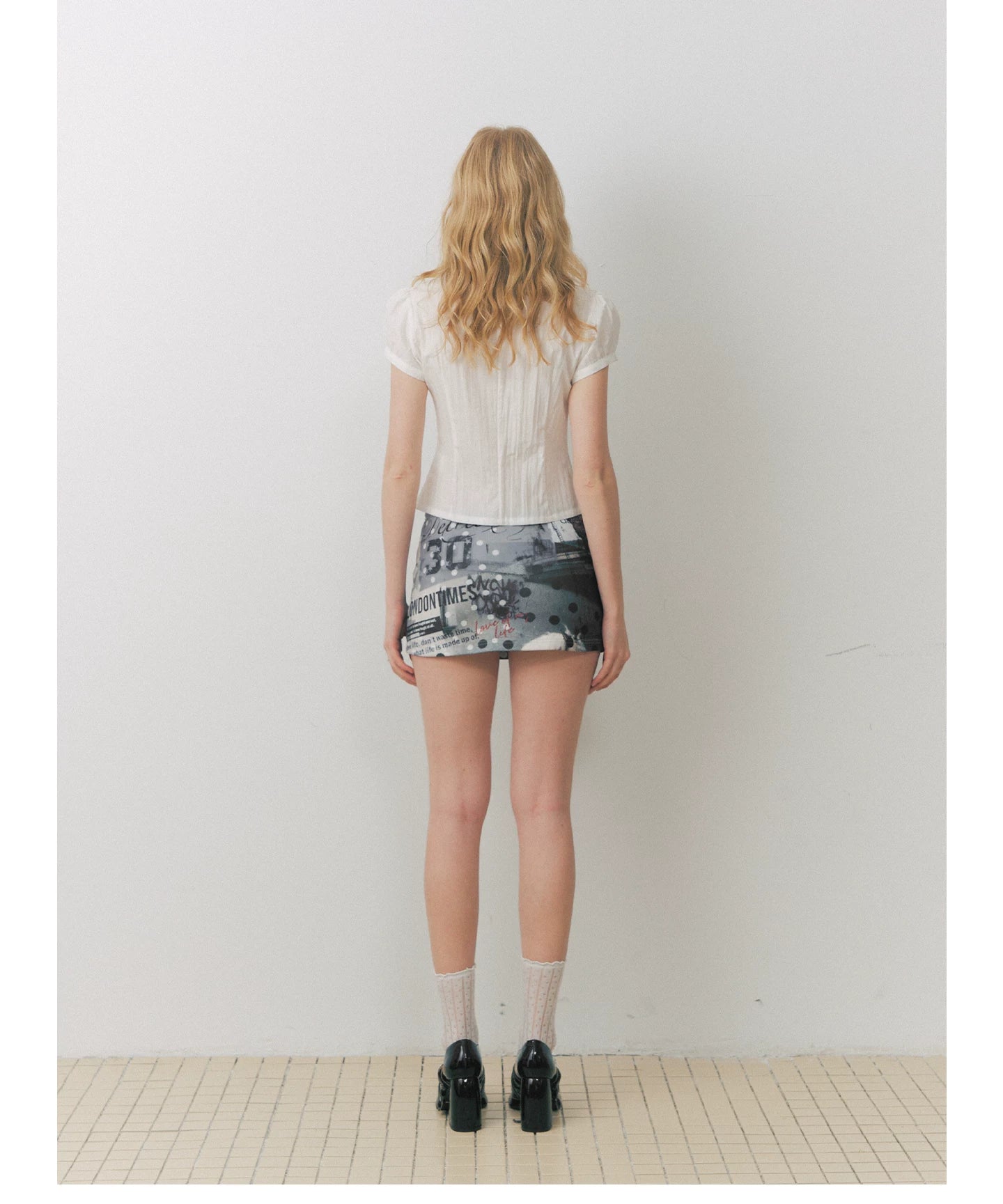 Shell Button Puff Sleeve Shirt
