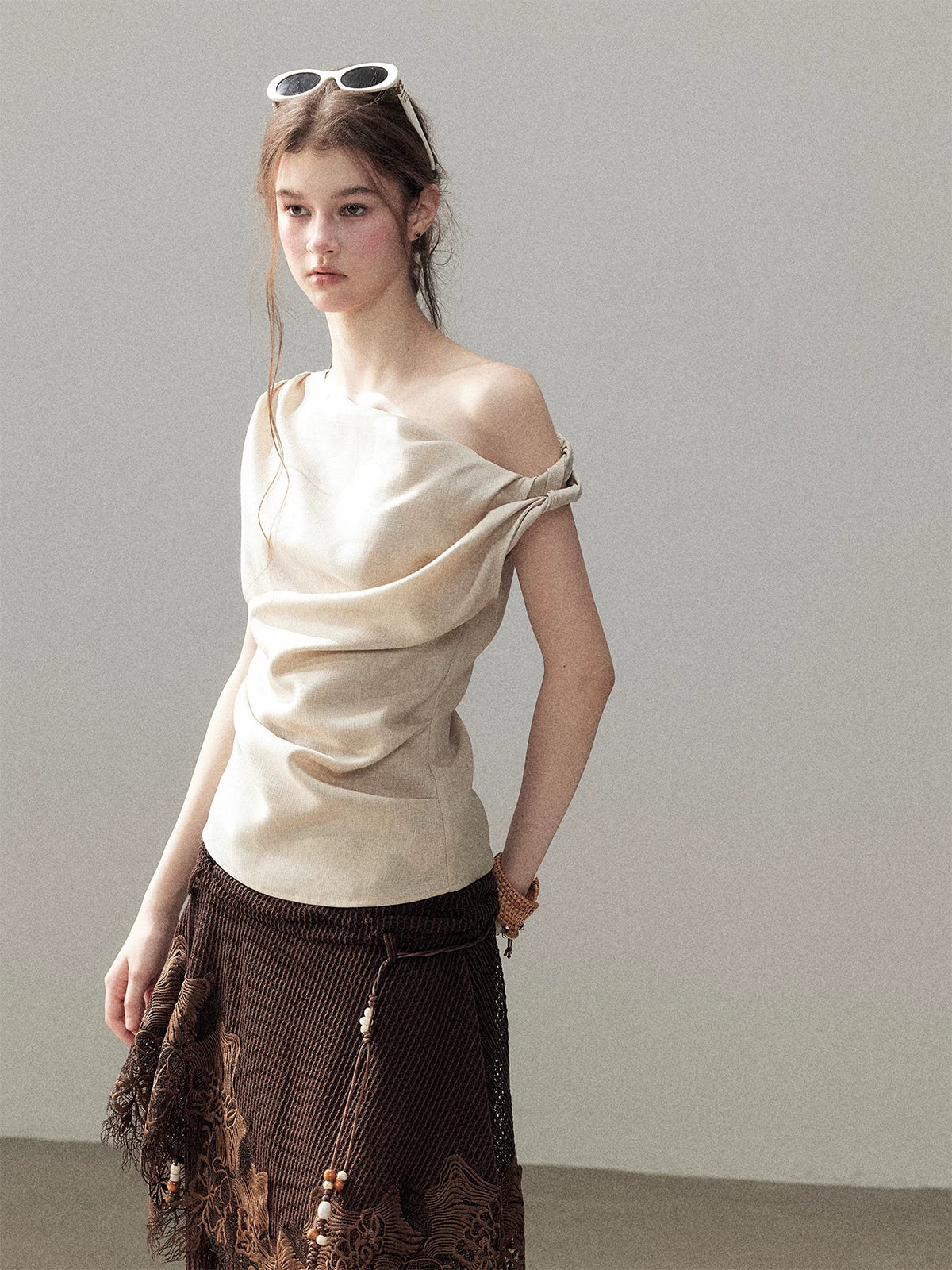 Asymmetric Shoulder Top