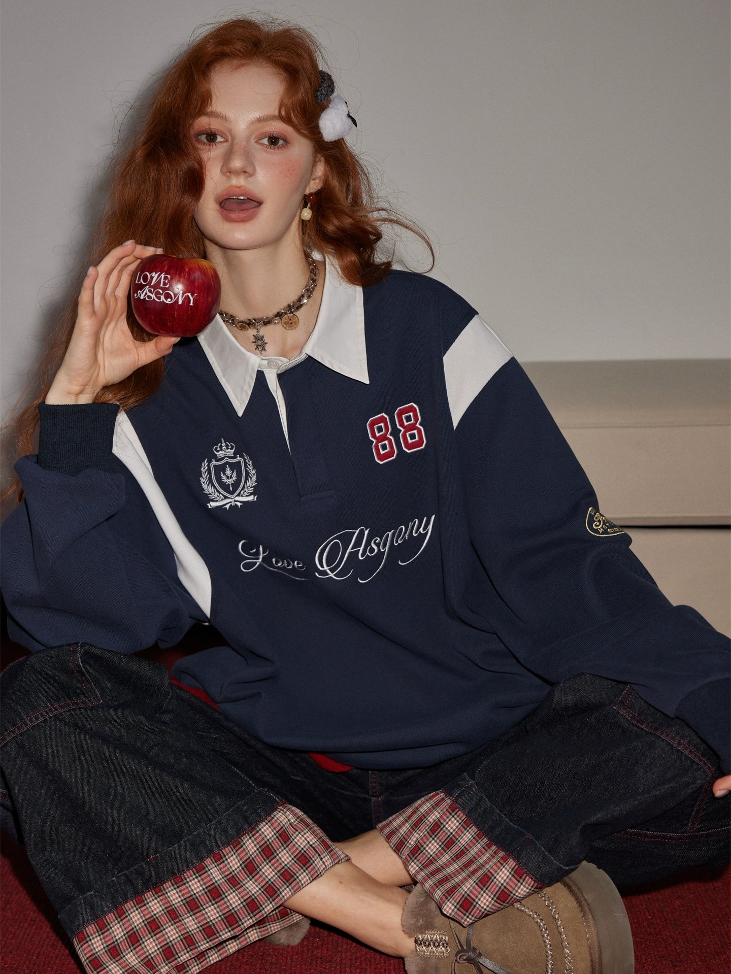 Contrast Collar Embroidered Drawstring Sweatshirt
