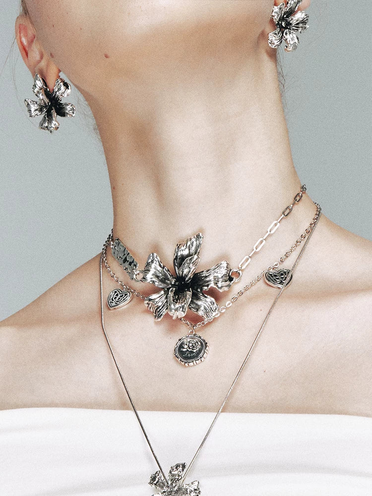 Metal Floral Layered Necklace
